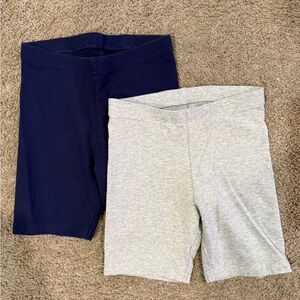 🌼5/$10🌼Cat & Jack Navy Blue and gray shorts 4t